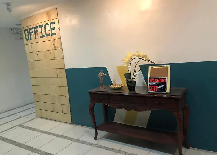 Crowne Units At Katipunan Ave Phils Ostello Manila